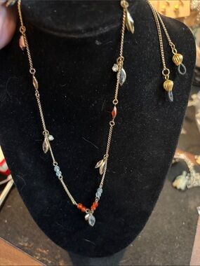 Eye Glasses HolderDelicate Gold-Tone Necklace with Red and Clear Beads
